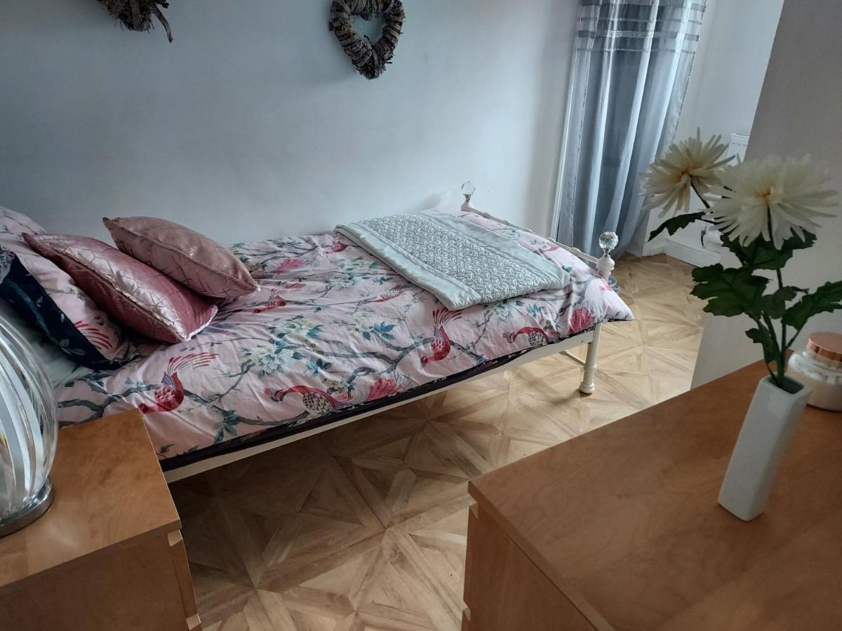 2 Bed Apartment 5Min From Sea In Bare Morecombe มอร์คัมบ์ ภายนอก รูปภาพ